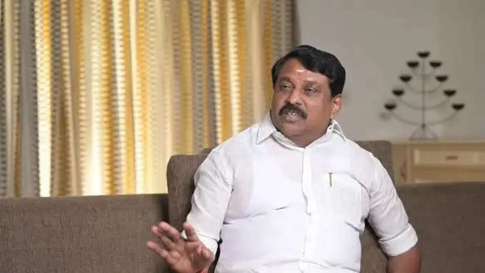 TamilNadu BJP to be dissolved in a cage- Nainar stripped of post?!